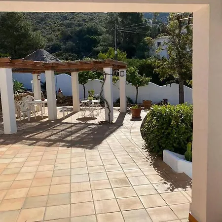 Sunset Villa: Beachside Retreat With Complimentary Sailing Holiday home Teulada